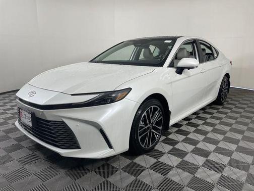 Wind Chill Pearl 2026 Toyota Camry XLE