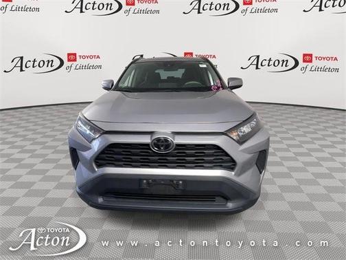 2020 Toyota RAV4 LE