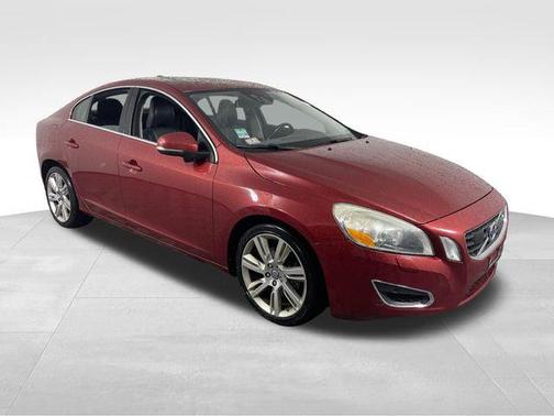 Flamenco Red Metallic 2012 Volvo S60 T6