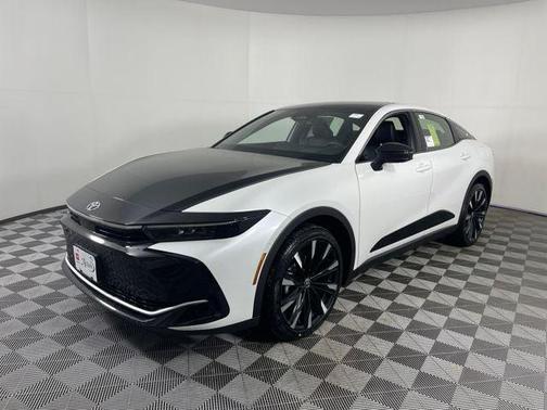 2026 Toyota Crown Platinum