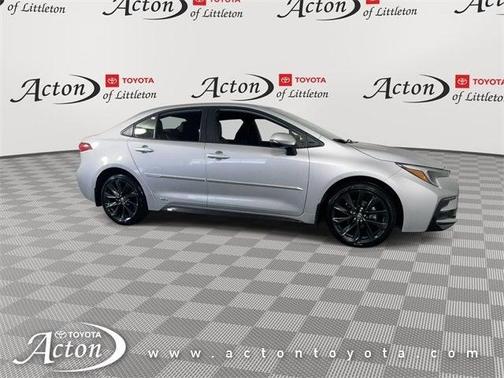 2025 Toyota Corolla Hybrid SE
