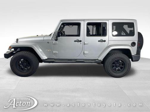 Bright Silver Metallic Clearcoat 2012 Jeep Wrangler Unlimited Sahara