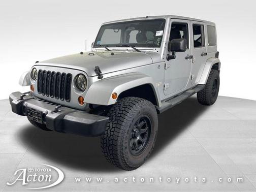 Bright Silver Metallic Clearcoat 2012 Jeep Wrangler Unlimited Sahara