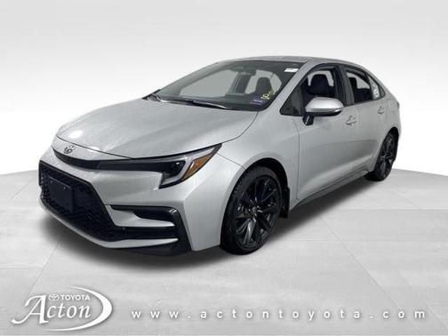 Classic Silver Metallic 2024 Toyota Corolla SE