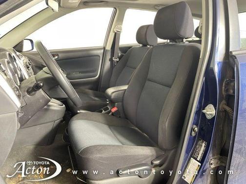 2007 Toyota Matrix Base