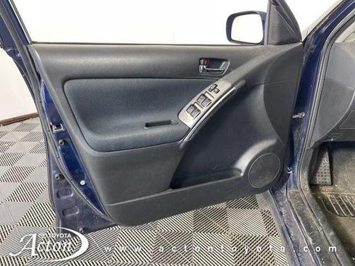 2007 Toyota Matrix Base