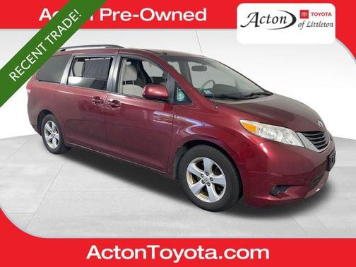 Salsa Red Pearl 2014 Toyota Sienna LE