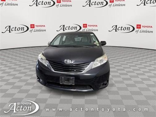 2015 Toyota Sienna LE
