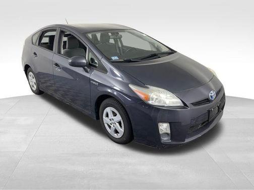 Winter Gray Metallic 2011 Toyota Prius III