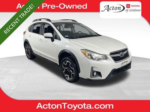 Crystal White Pearl 2017 Subaru Crosstrek 2.0i Premium
