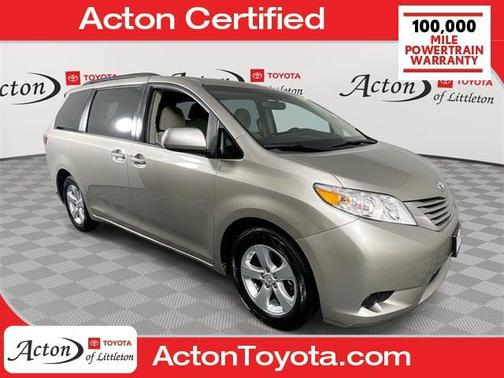 2017 Toyota Sienna LE