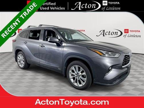 2022 Toyota Highlander Hybrid Limited
