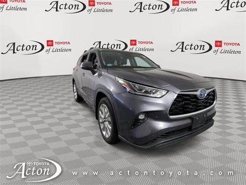 2022 Toyota Highlander Hybrid Limited