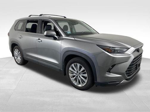 Heavy Metal 2025 Toyota Grand Highlander Platinum
