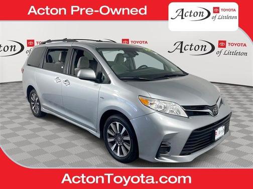2020 Toyota Sienna LE