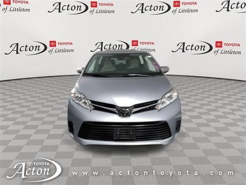 2020 Toyota Sienna LE