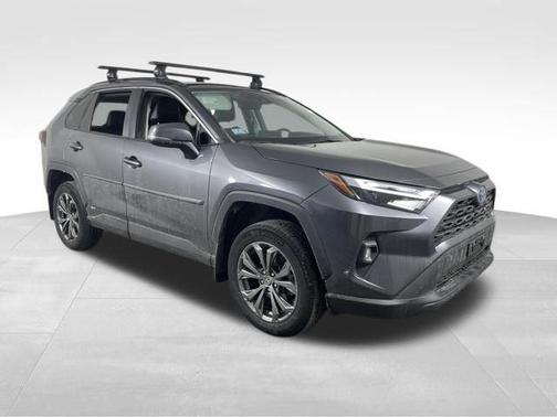 2022 Toyota RAV4 Hybrid XLE Premium