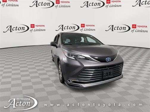 2022 Toyota Sienna Platinum 7 Passenger