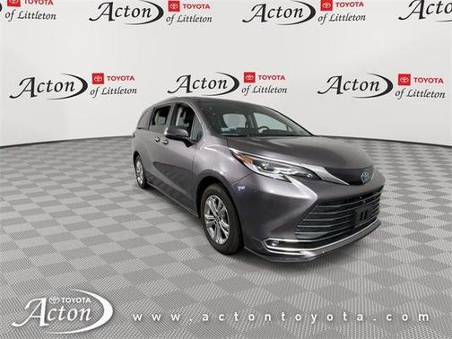 2022 Toyota Sienna Platinum 7 Passenger
