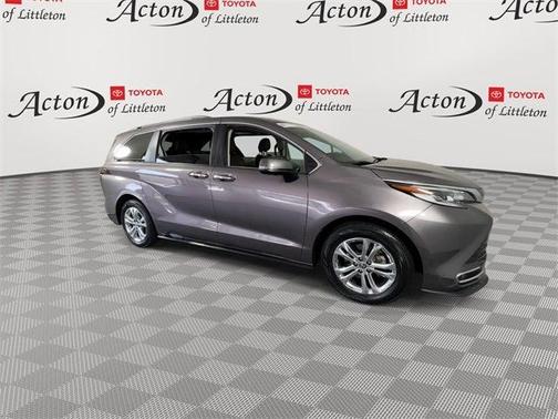 2022 Toyota Sienna Platinum 7 Passenger