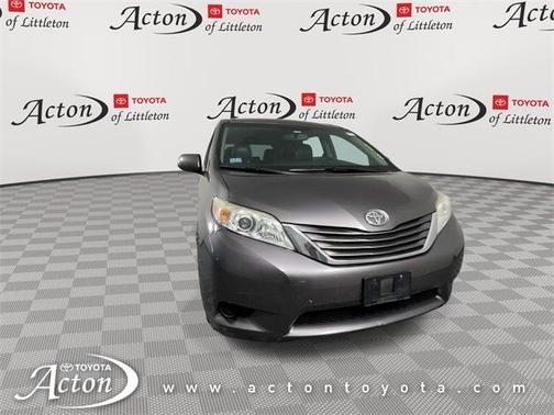 2016 Toyota Sienna LE