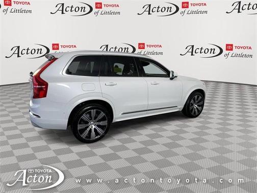 2022 Volvo XC90 T6 Inscription