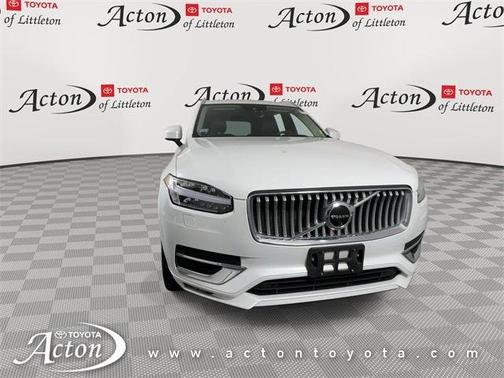 2022 Volvo XC90 T6 Inscription