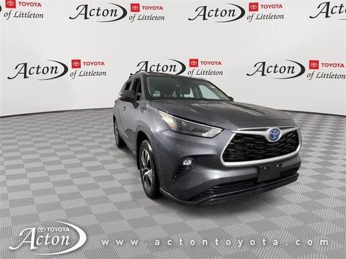 2023 Toyota Highlander Hybrid XLE