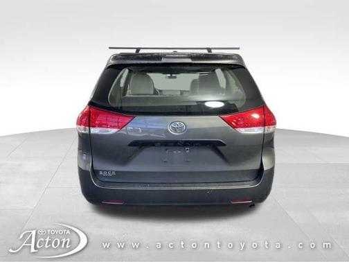 2011 Toyota Sienna Base