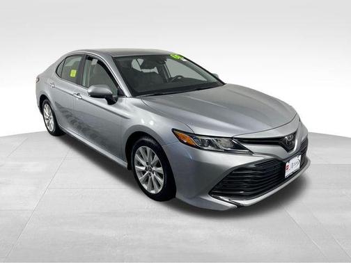 Celestial Silver Metallic 2019 Toyota Camry LE