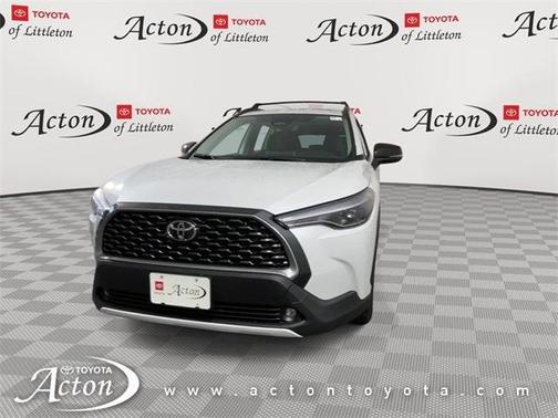 2025 Toyota Corolla Cross XLE