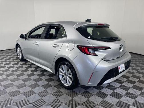 Classic Silver Metallic 2026 Toyota Corolla SE