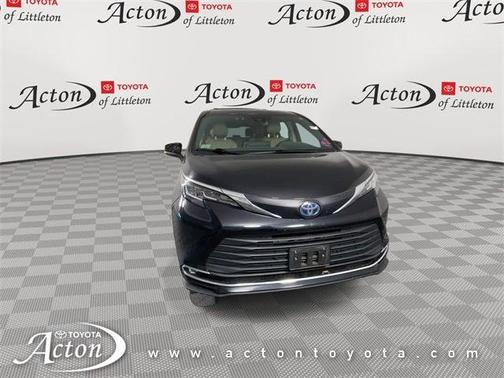 2021 Toyota Sienna XLE 7 Passenger