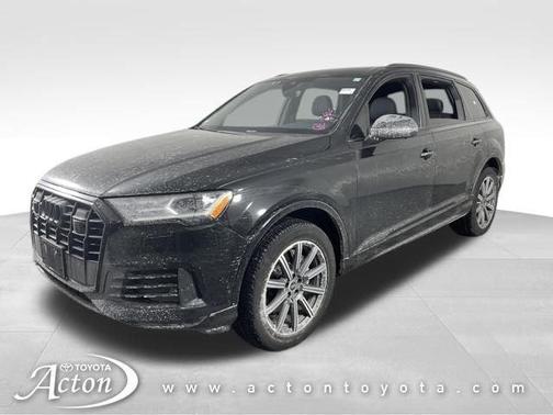 2023 Audi Q7 45 Premium Plus