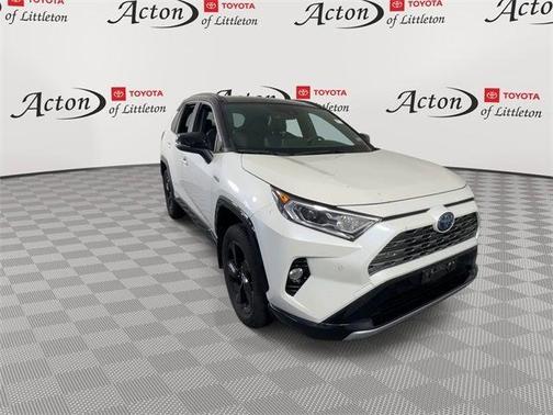 2020 Toyota RAV4 Hybrid SE