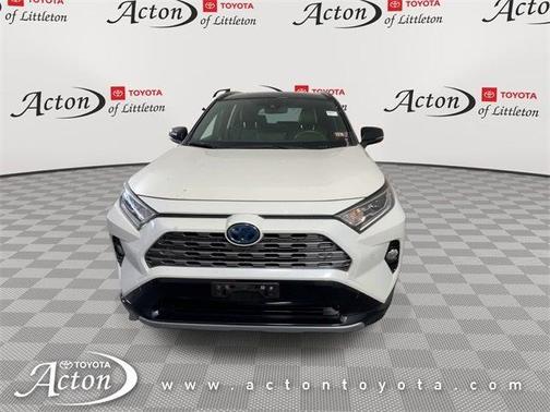 2020 Toyota RAV4 Hybrid SE