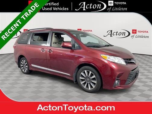 2019 Toyota Sienna XLE