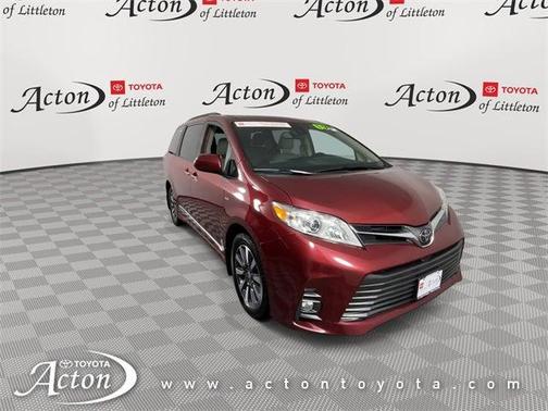 2019 Toyota Sienna XLE