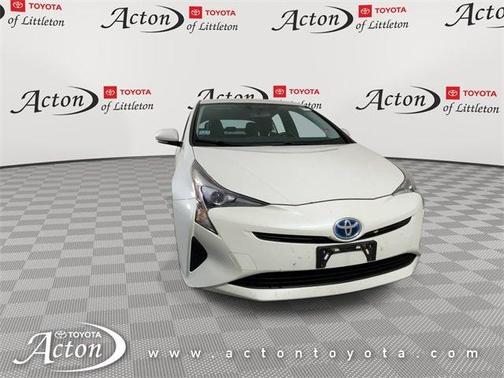 2016 Toyota Prius Three Touring