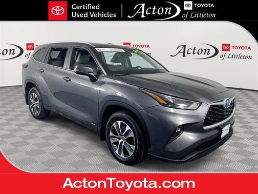 2024 Toyota Highlander Hybrid XLE