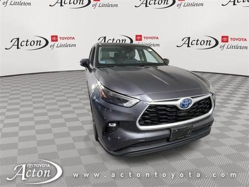 2024 Toyota Highlander Hybrid XLE