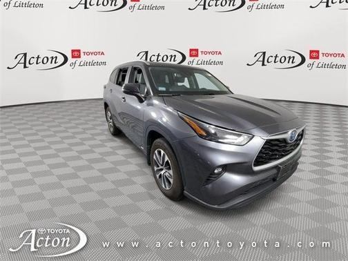 2024 Toyota Highlander Hybrid XLE