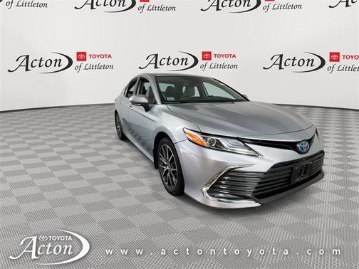 2023 Toyota Camry Hybrid XLE