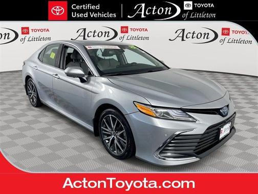 2023 Toyota Camry Hybrid XLE