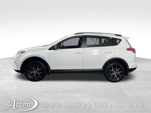 Super White 2017 Toyota RAV4 SE
