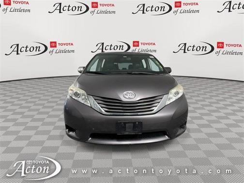 2016 Toyota Sienna LE