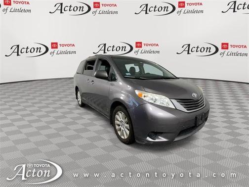 2016 Toyota Sienna LE