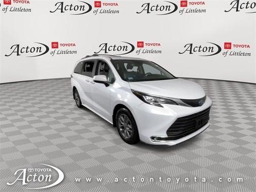 2023 Toyota Sienna XLE 7 Passenger
