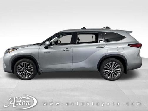 2021 Toyota Highlander Hybrid Platinum