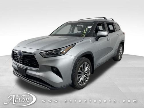 2021 Toyota Highlander Hybrid Platinum